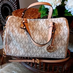 Michael kors BNWT ""